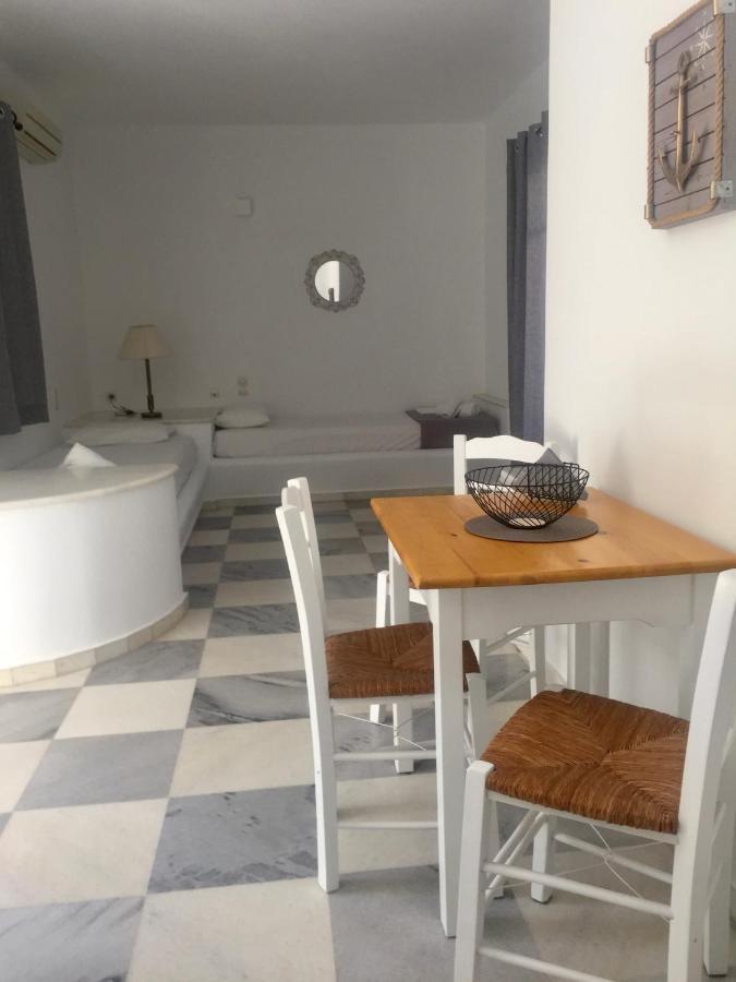 Rodia Studios & Apartments パロス島 エクステリア 写真